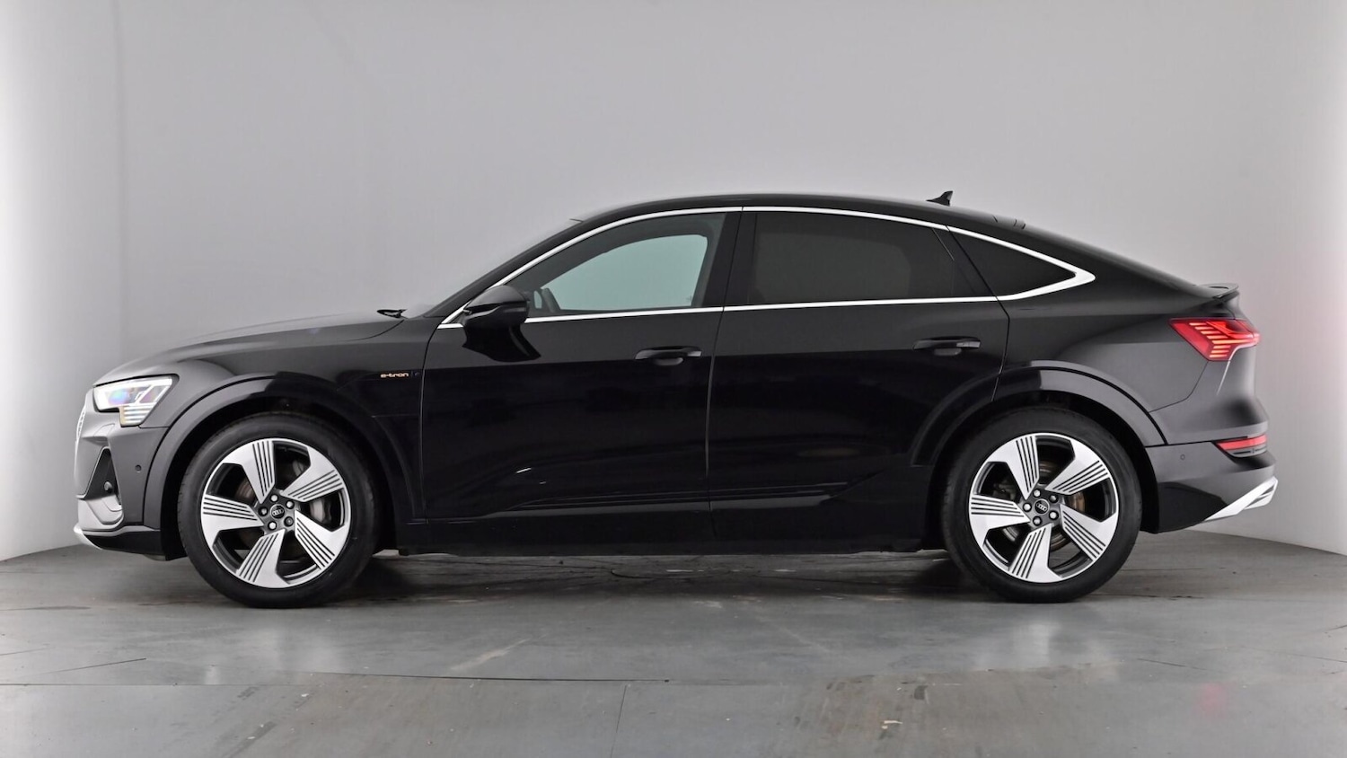 Used Audi e-tron 2022 for sale - 77778375: Photo 56