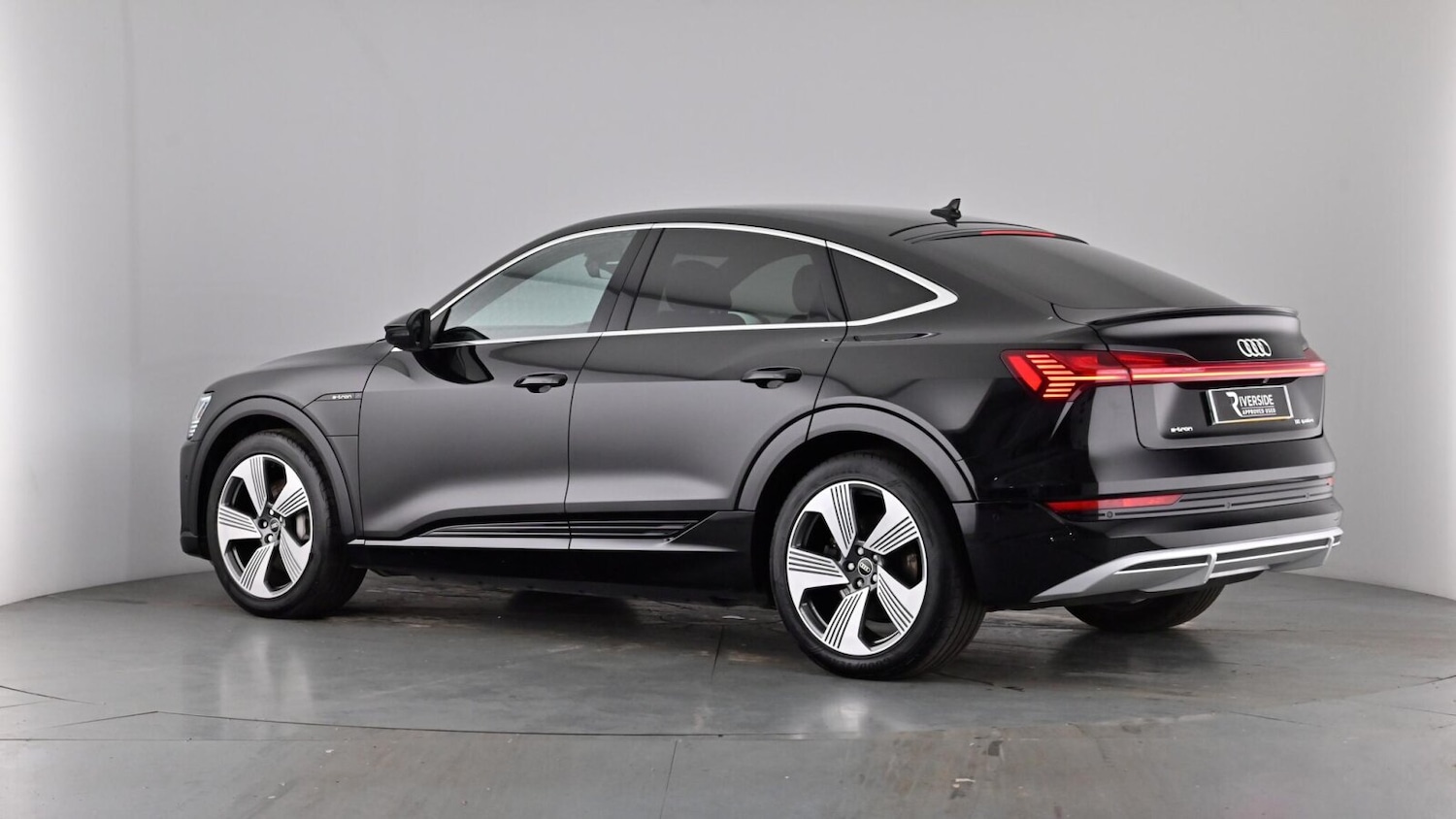 Used Audi e-tron 2022 for sale - 77778375: Photo 60