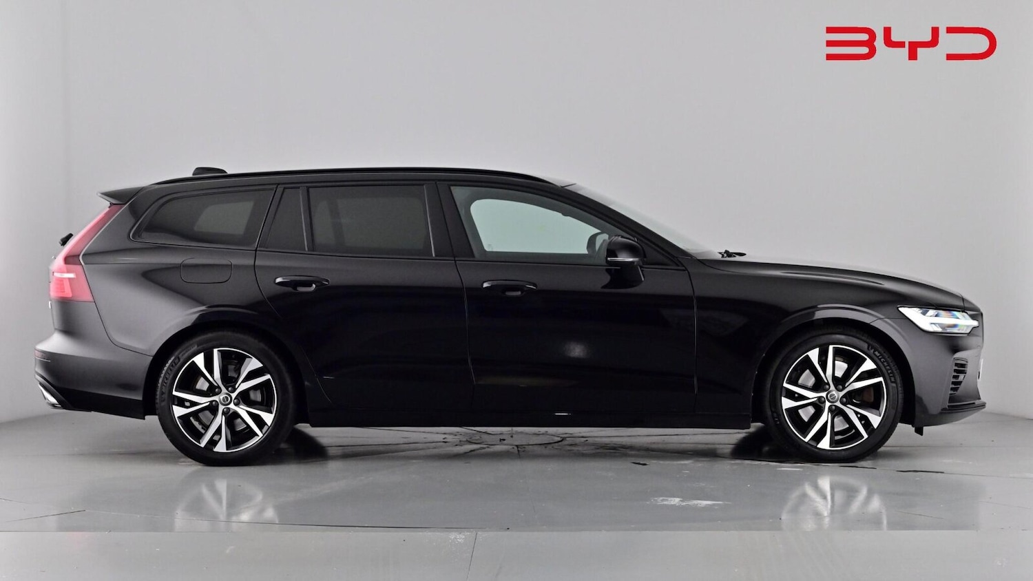 Used Volvo V60 2020 for sale - 76552272: Photo 3