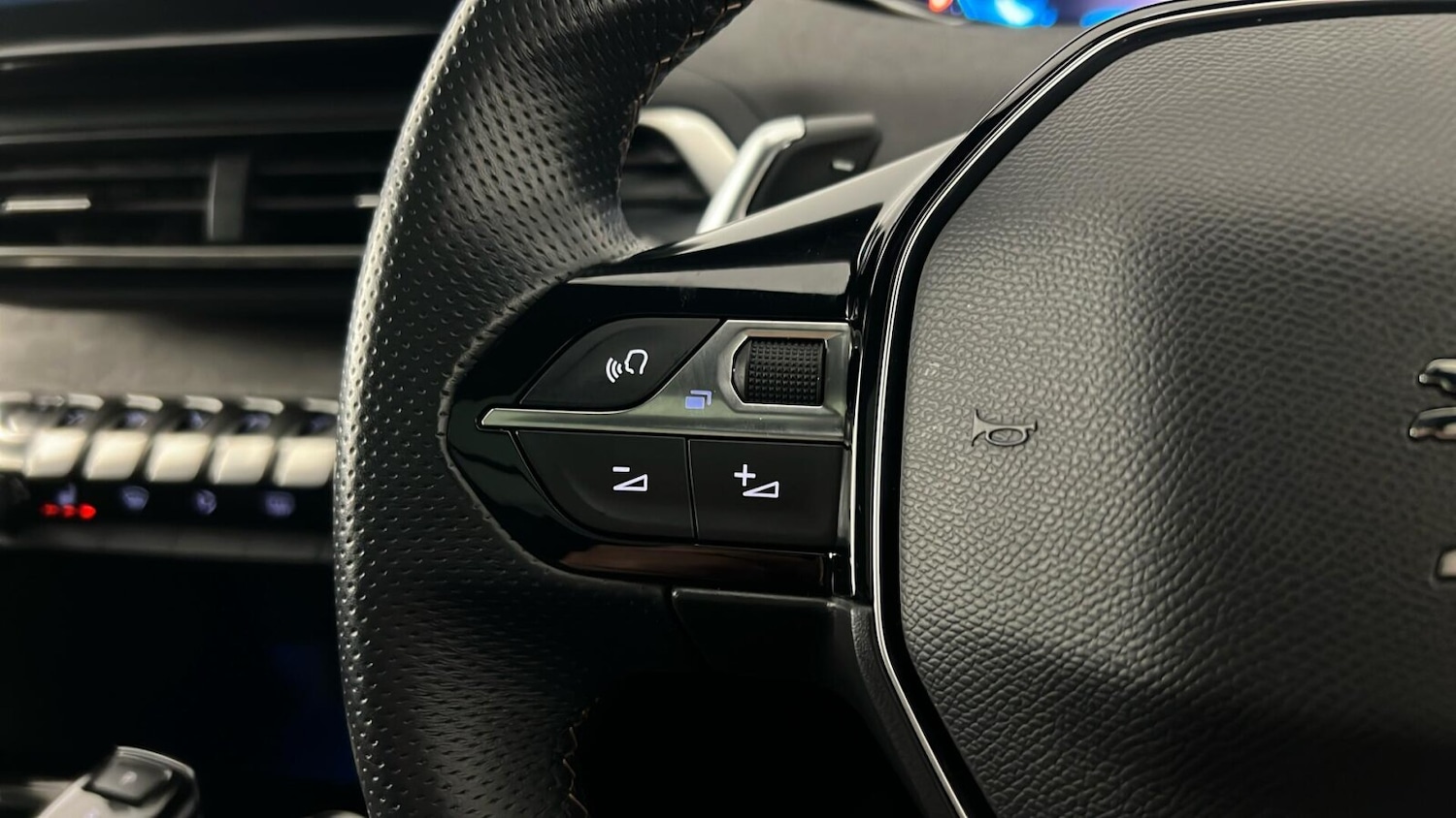 Used Peugeot 3008 2022 for sale - 76796405: Photo 18