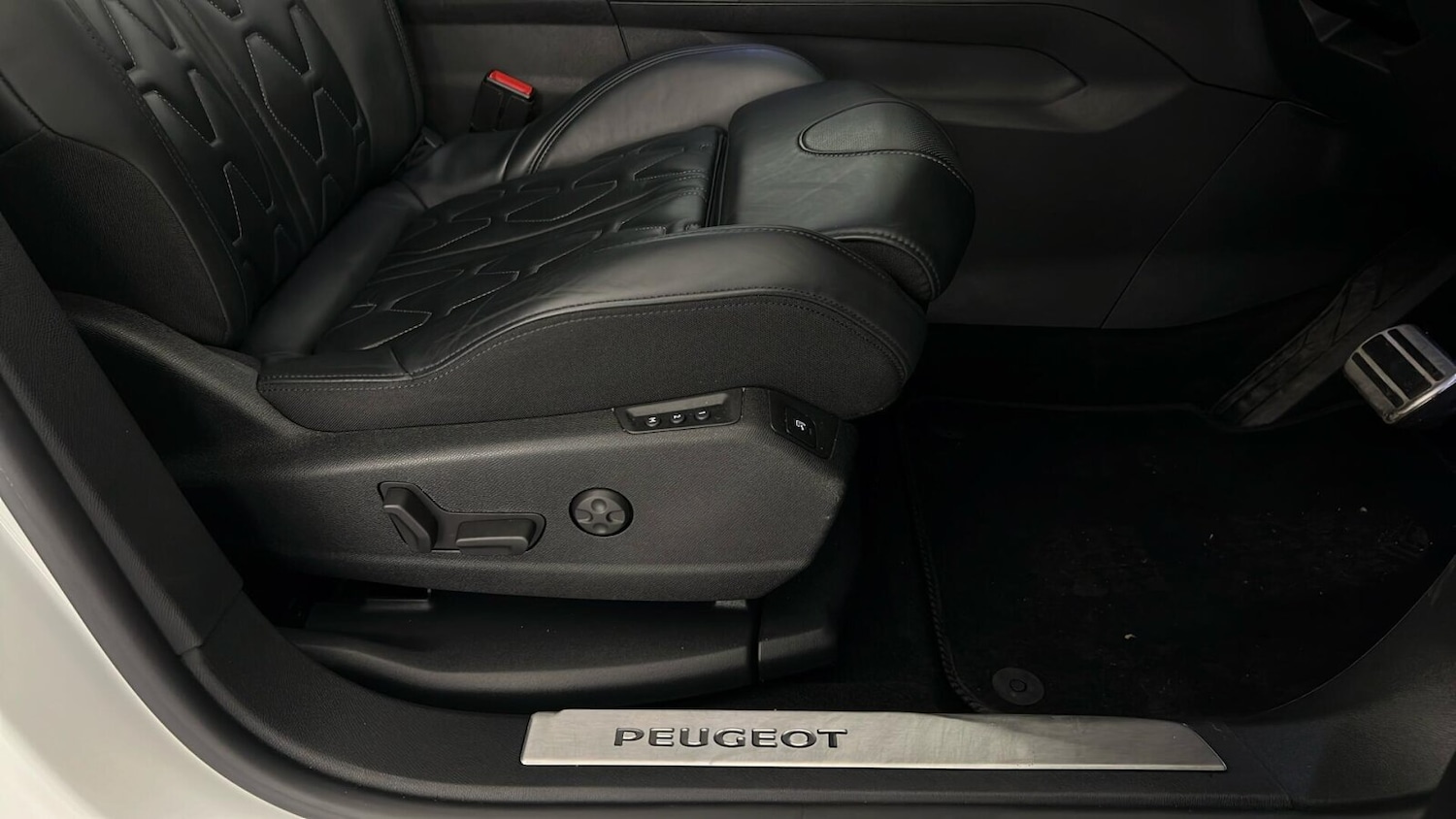 Used Peugeot 3008 2022 for sale - 76796405: Photo 33