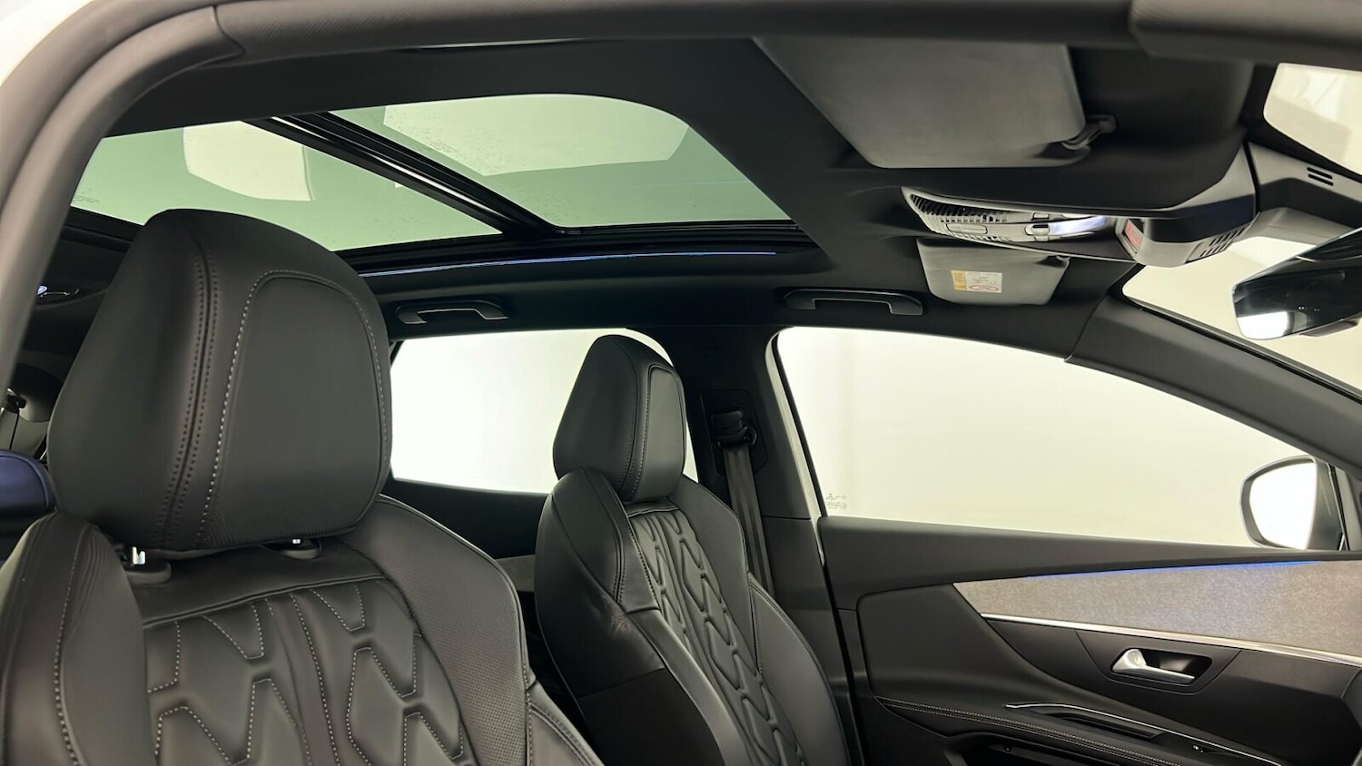 Used Peugeot 3008 2022 for sale - 76796405: Photo 34