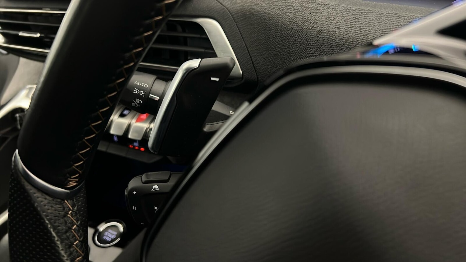 Used Peugeot 3008 2022 for sale - 76796405: Photo 38