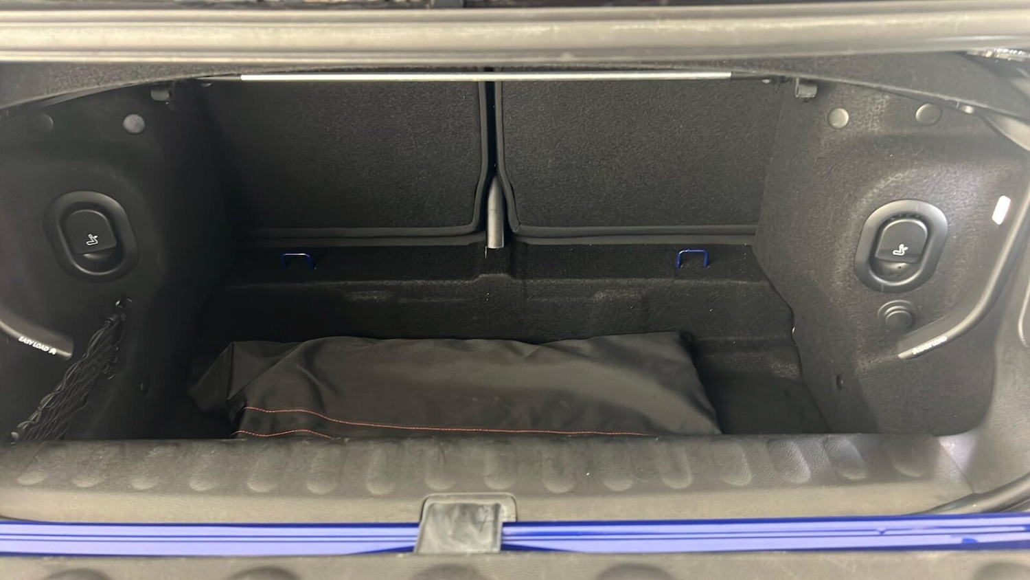 Used MINI Convertible 2018 for sale - 77256370: Photo 13