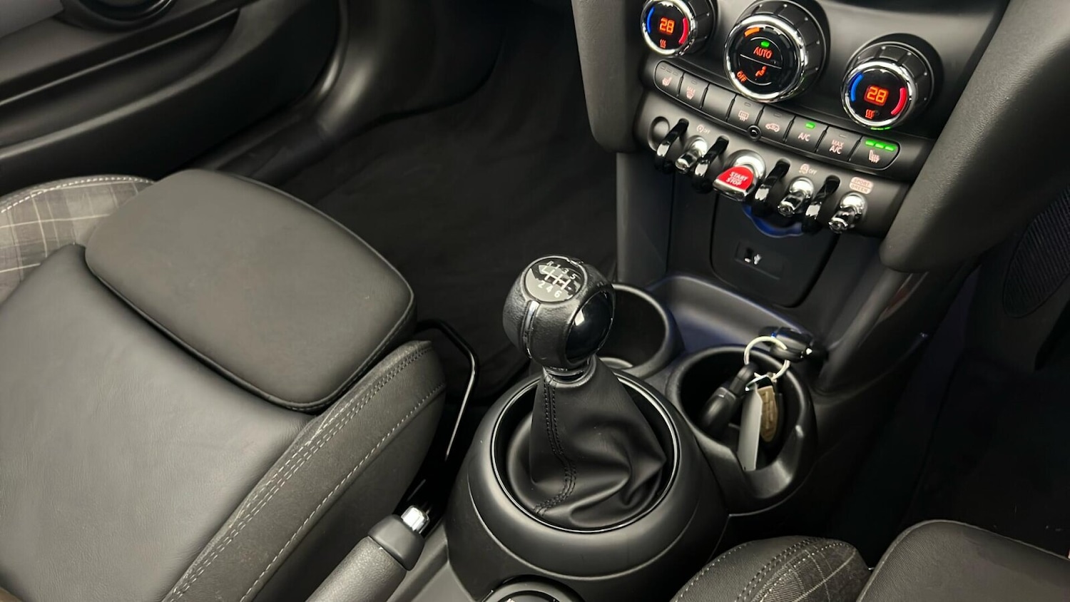 Used MINI Convertible 2018 for sale - 77256370: Photo 20