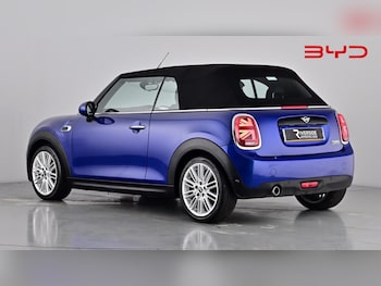 Used MINI Convertible 2018 for sale - 77256370: Photo