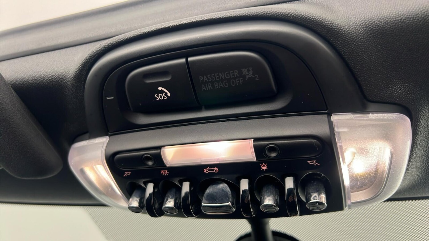 Used MINI Convertible 2018 for sale - 77256370: Photo 35