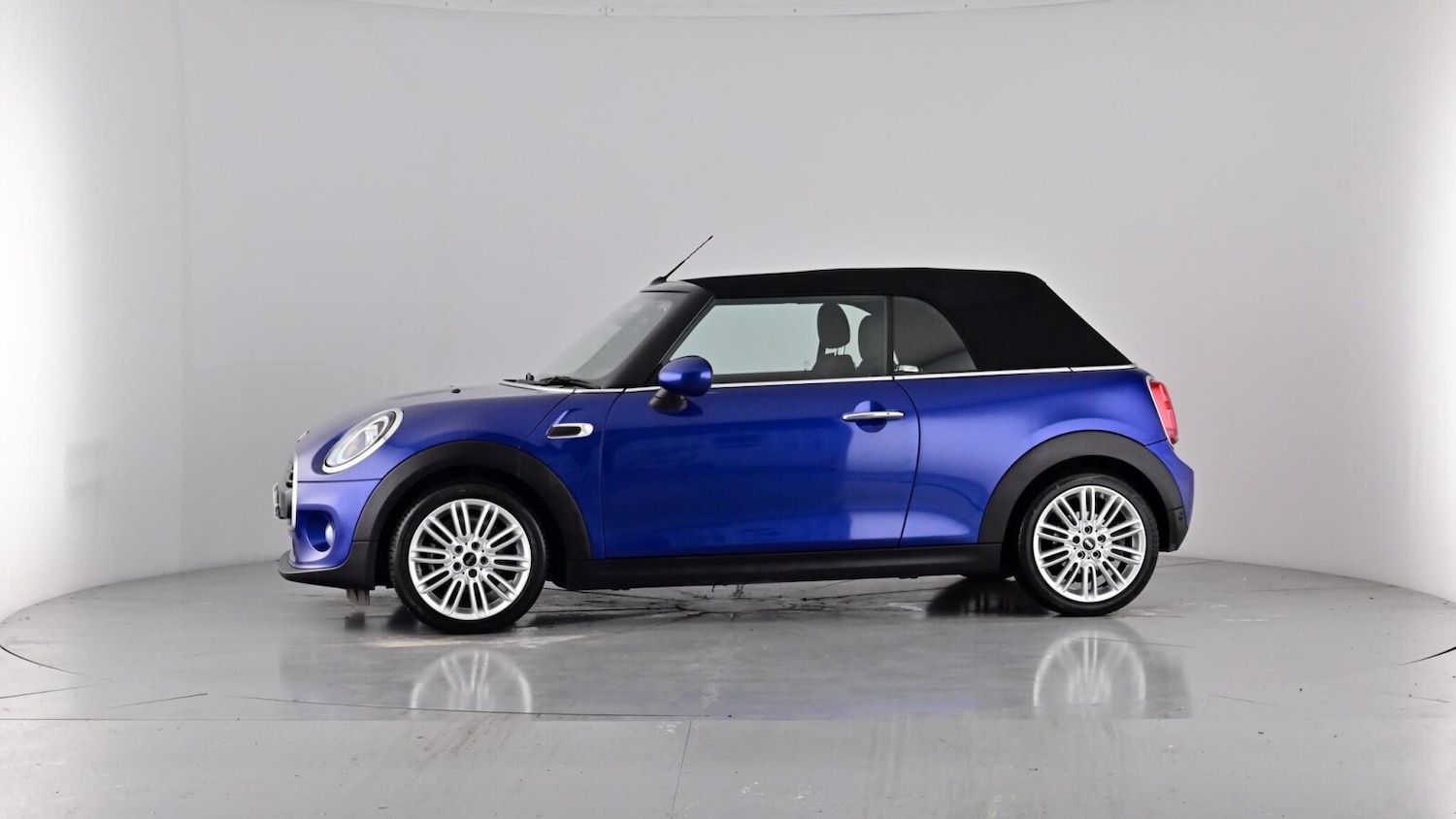 Used MINI Convertible 2018 for sale - 77256370: Photo 48