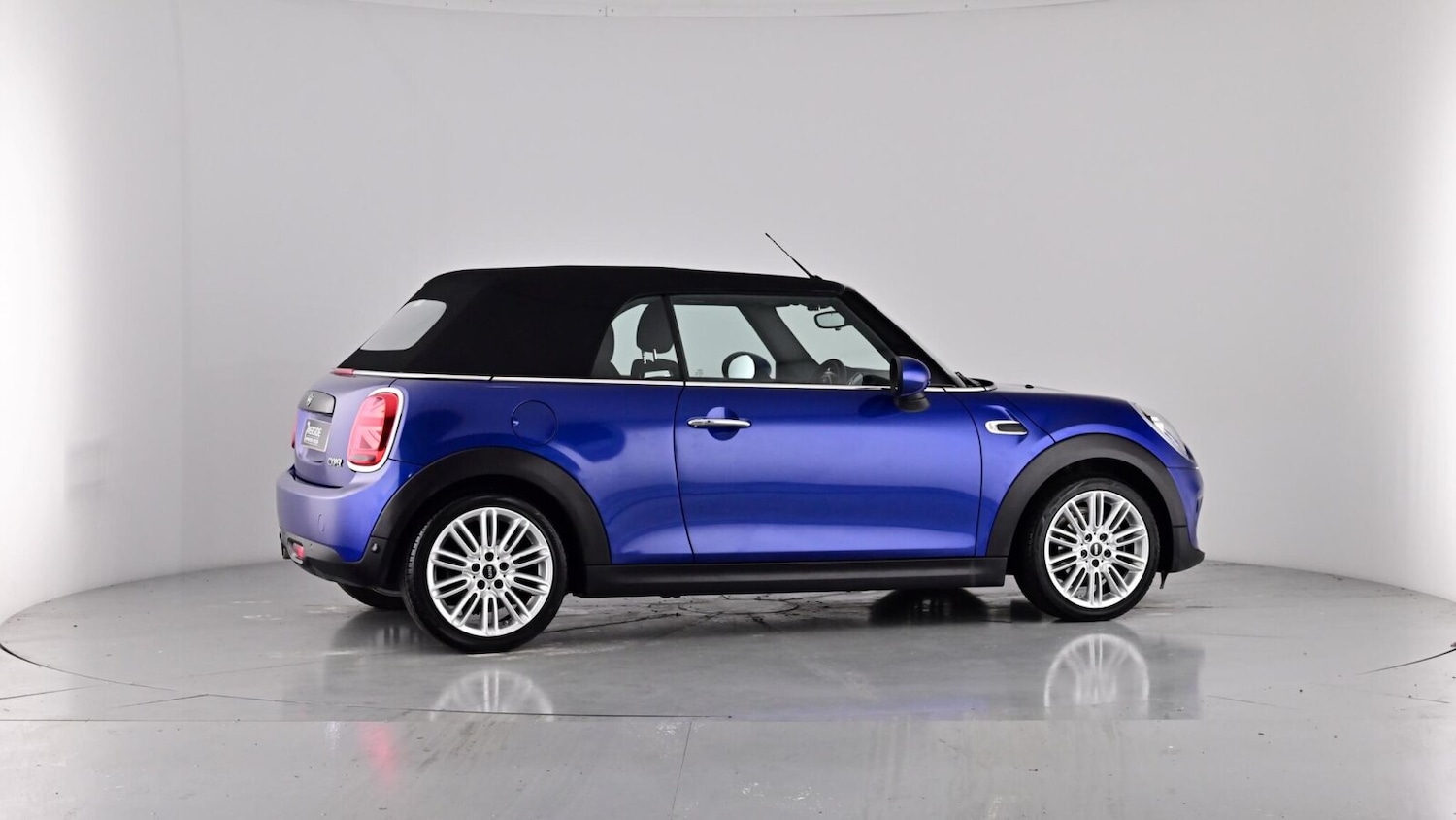 Used MINI Convertible 2018 for sale - 77256370: Photo 65