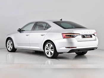 Used Skoda Superb 2020 for sale - 75735222: Photo