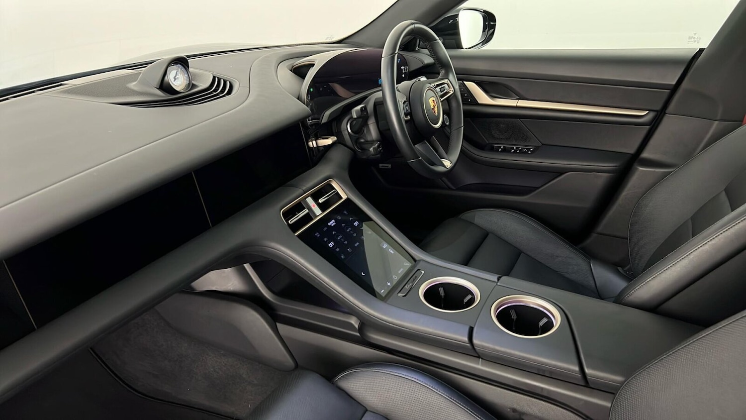 Used Porsche Taycan 2022 for sale - 76804071: Photo 12