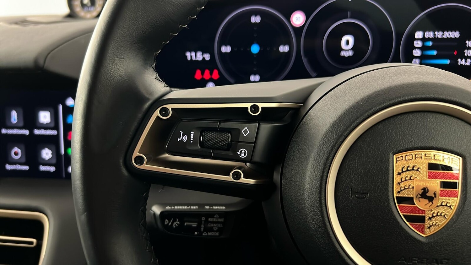 Used Porsche Taycan 2022 for sale - 76804071: Photo 29