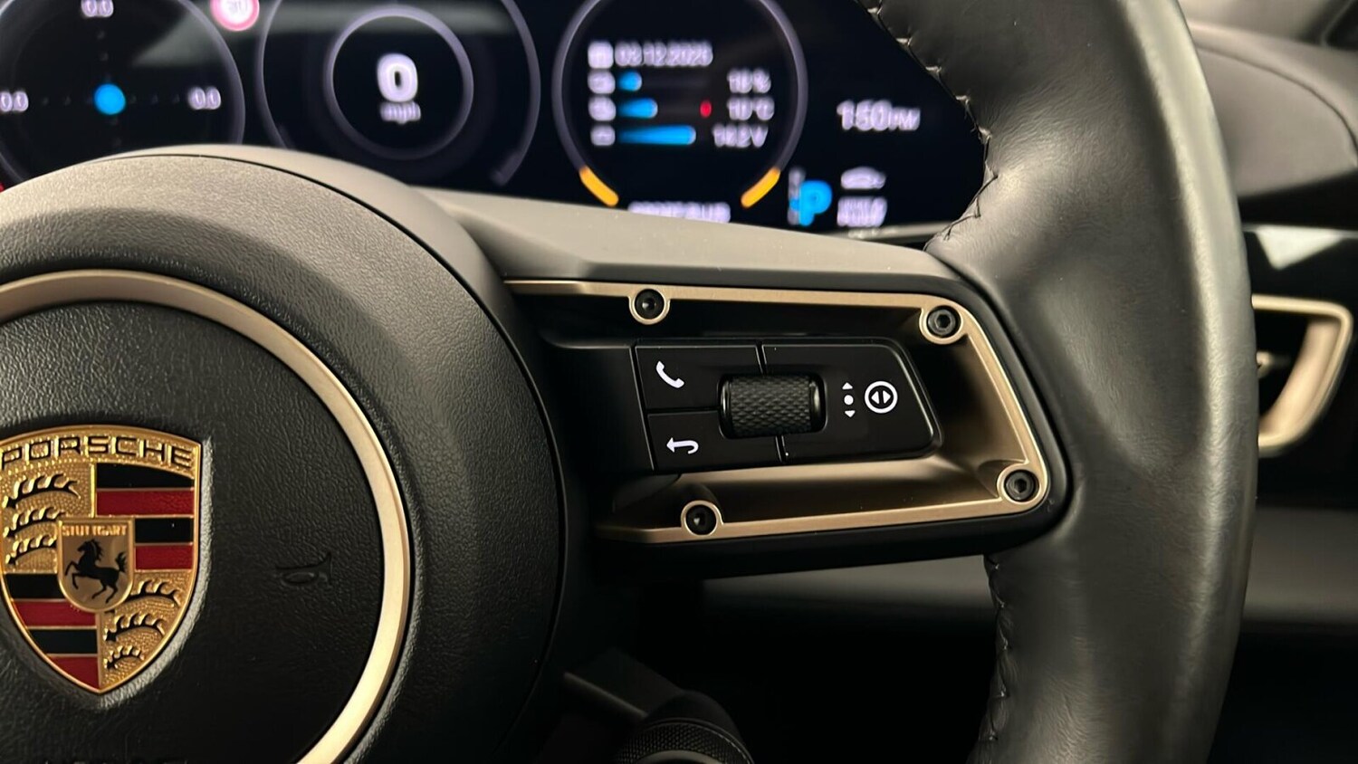 Used Porsche Taycan 2022 for sale - 76804071: Photo 31