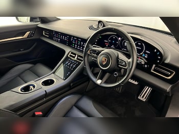 Used Porsche Taycan 2022 for sale - 76804071: Photo