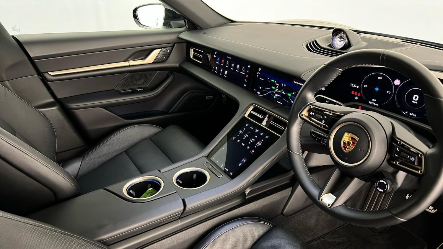 Used Porsche Taycan 2022 for sale - 76804071: Photo 53