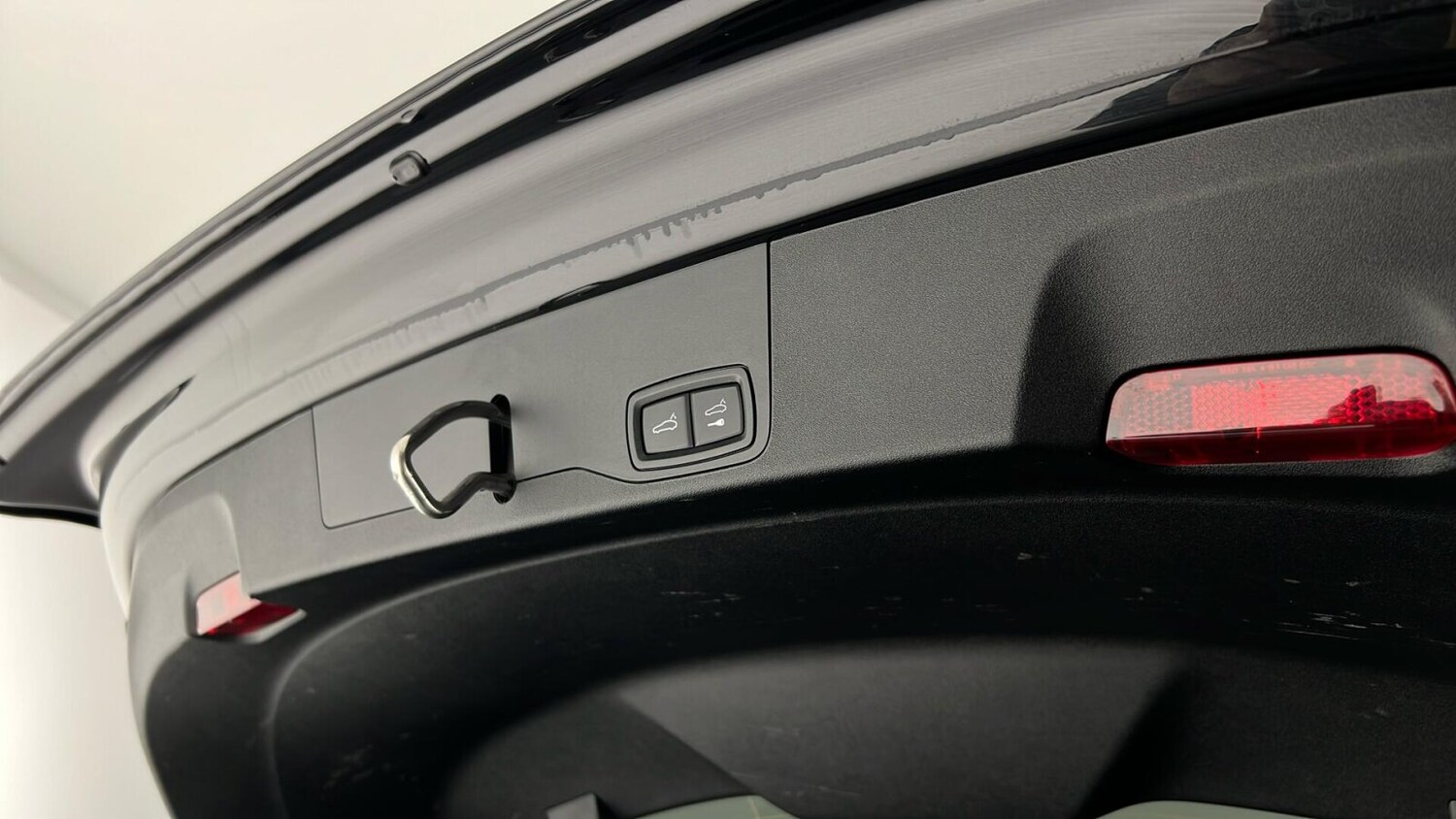 Used Porsche Taycan 2022 for sale - 76804071: Photo 62