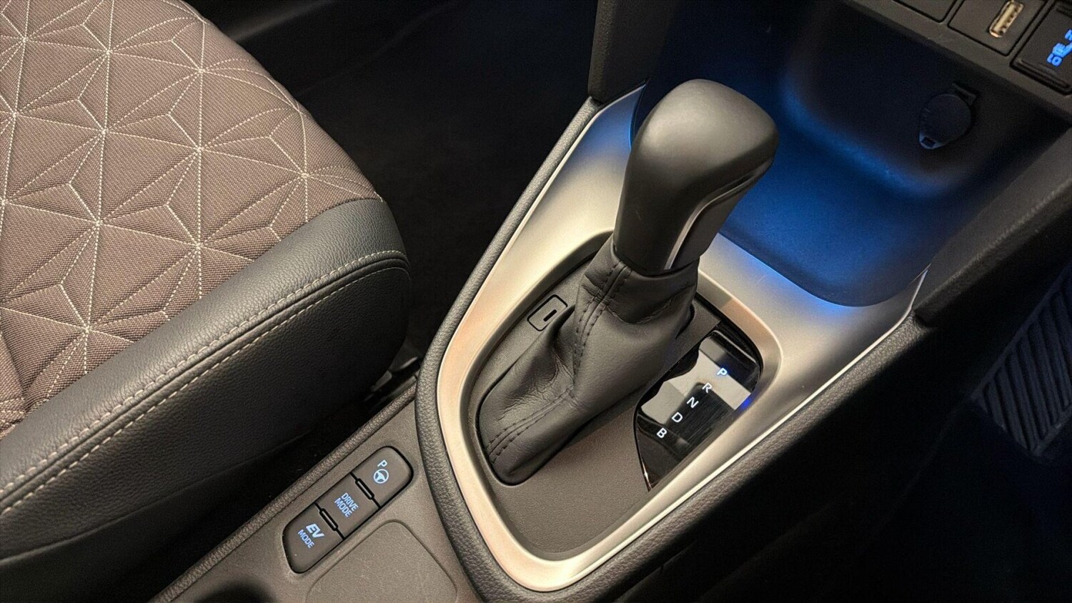 Used Toyota Yaris Cross 2023 for sale - 77461772: Photo 13