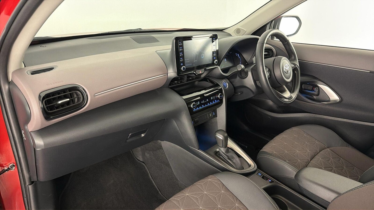 Used Toyota Yaris Cross 2023 for sale - 77461772: Photo 18