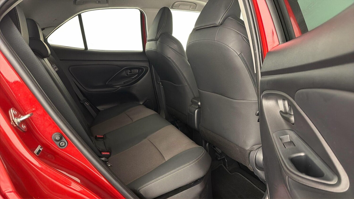 Used Toyota Yaris Cross 2023 for sale - 77461772: Photo 24