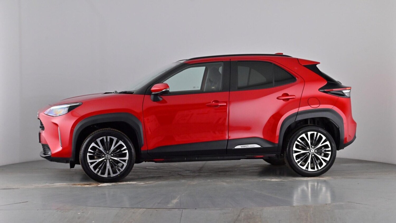 Used Toyota Yaris Cross 2023 for sale - 77461772: Photo 60