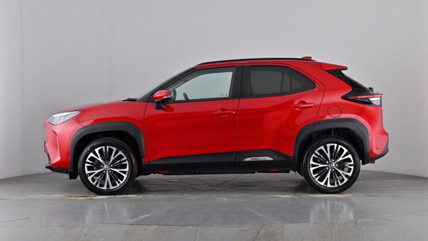 Used Toyota Yaris Cross 2023 for sale - 77461772: Photo 61