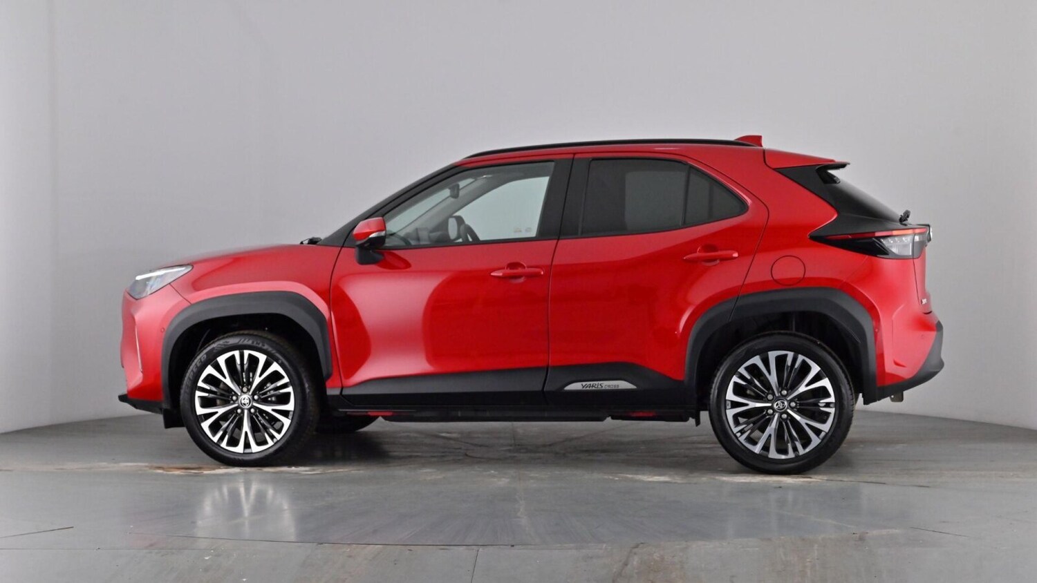 Used Toyota Yaris Cross 2023 for sale - 77461772: Photo 62