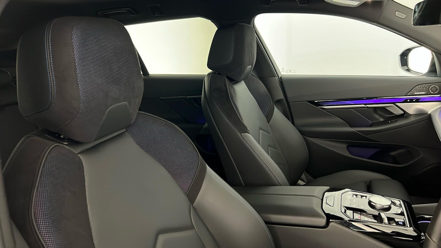 Used BMW i5 2024 for sale - 77818901: Photo 38