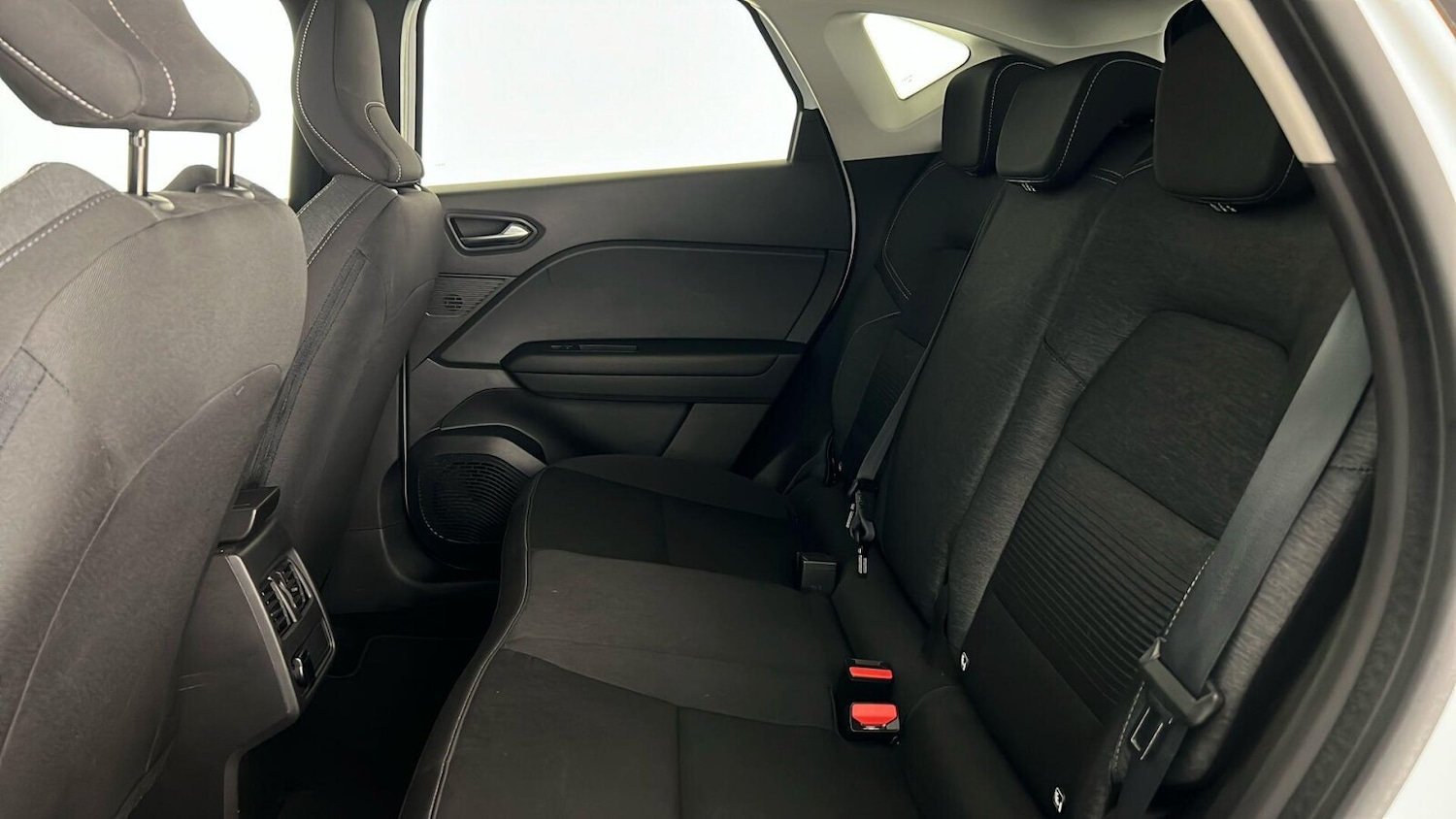 Used Renault Captur 2021 for sale - 76907968: Photo 19