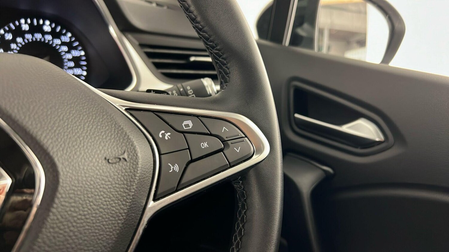 Used Renault Captur 2021 for sale - 76907968: Photo 22