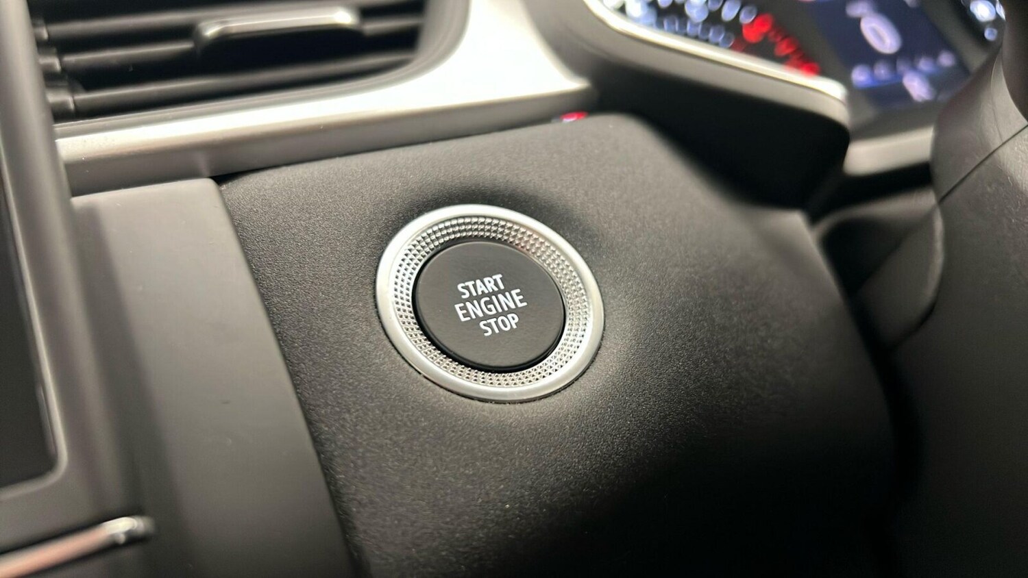 Used Renault Captur 2021 for sale - 76907968: Photo 24