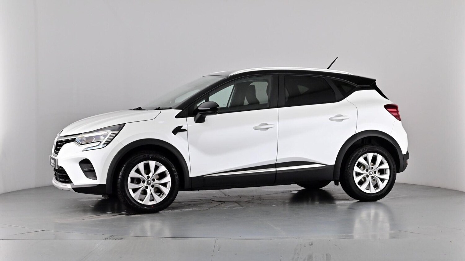 Used Renault Captur 2021 for sale - 76907968: Photo 51