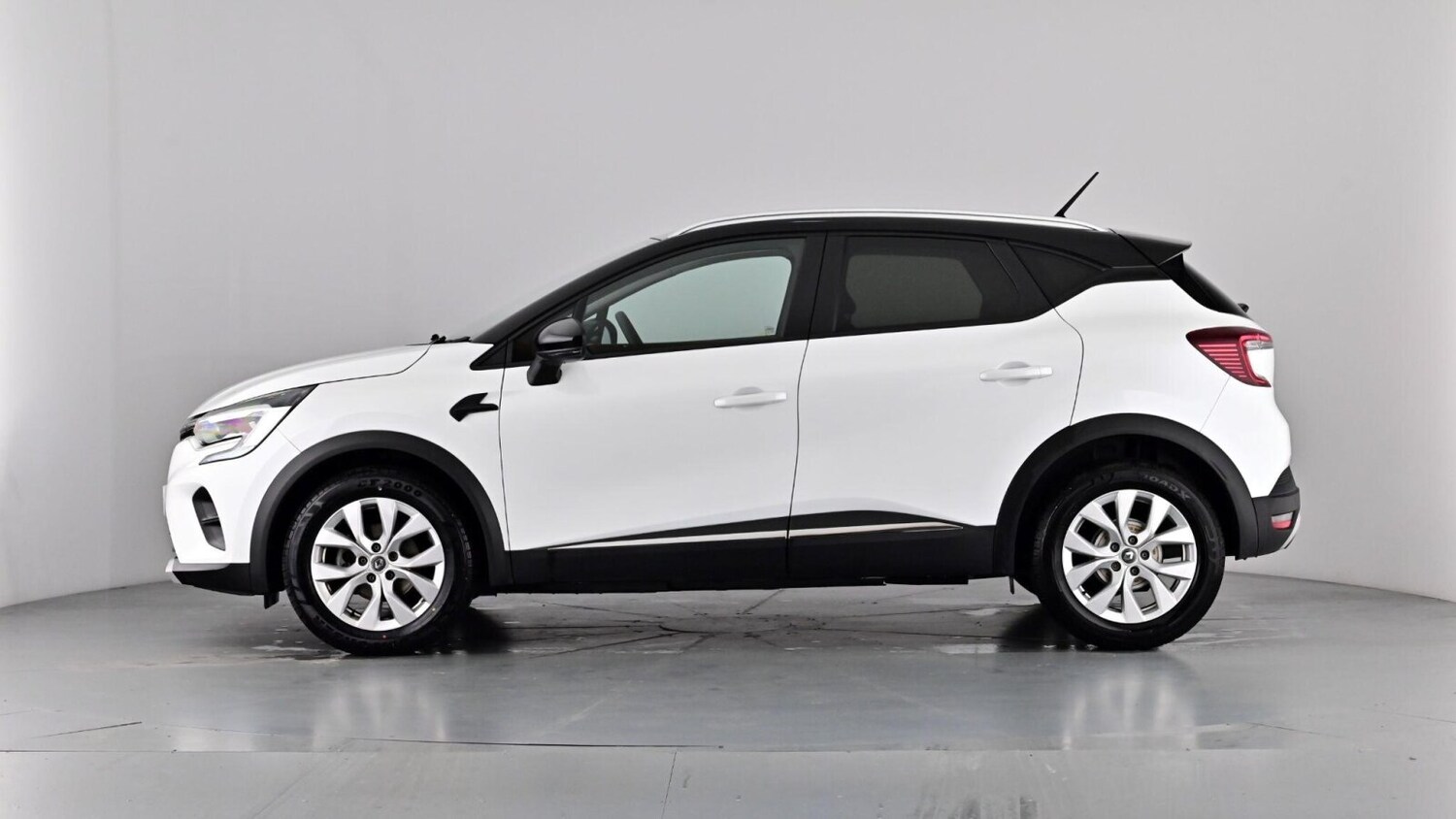 Used Renault Captur 2021 for sale - 76907968: Photo 53