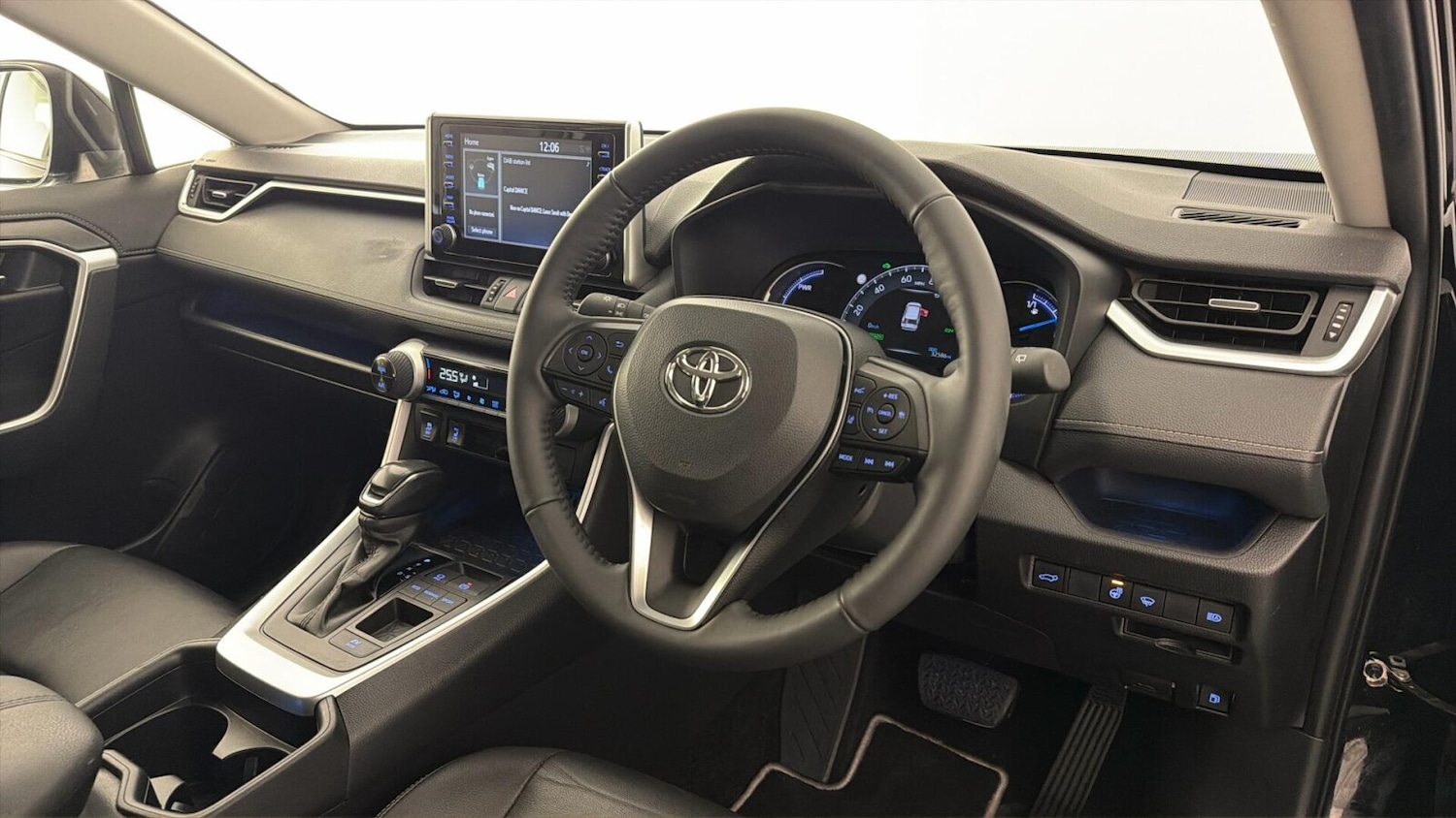 Used Toyota RAV4 2021 for sale - 77560633: Photo 15