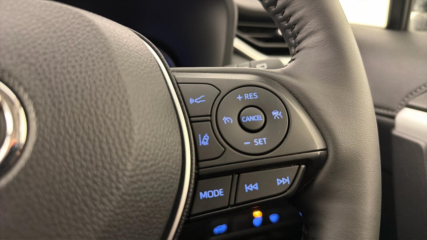 Used Toyota RAV4 2021 for sale - 77560633: Photo 19