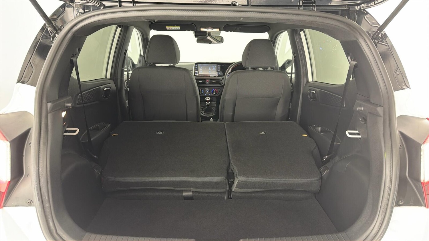 Used Hyundai i10 2021 for sale - 78000333: Photo 32