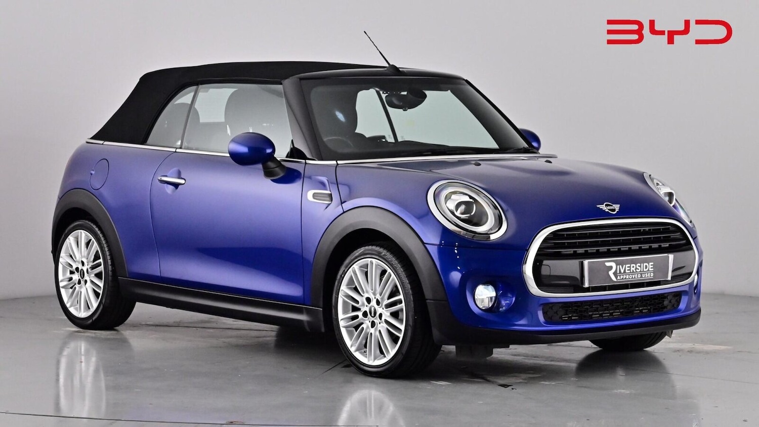 Used MINI Convertible 2018 for sale - 76161411: Photo 1