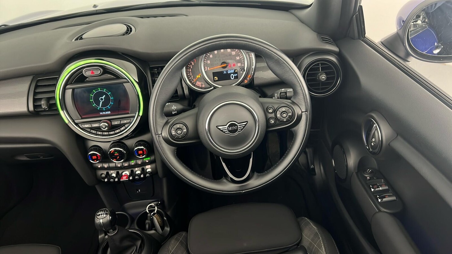 Used MINI Convertible 2018 for sale - 76161411: Photo 11