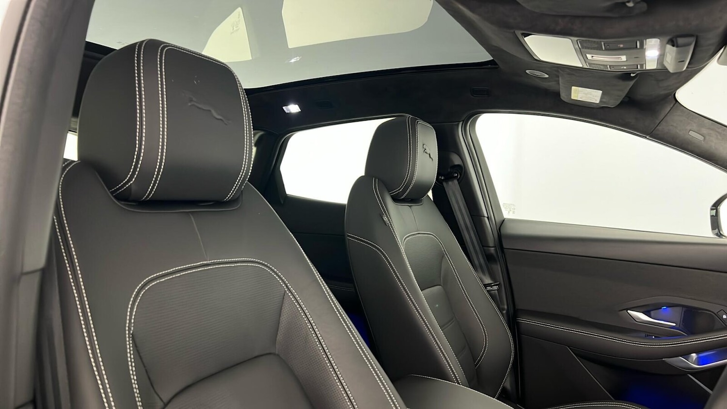 Used Jaguar E-Pace 2024 for sale - 76647949: Photo 10