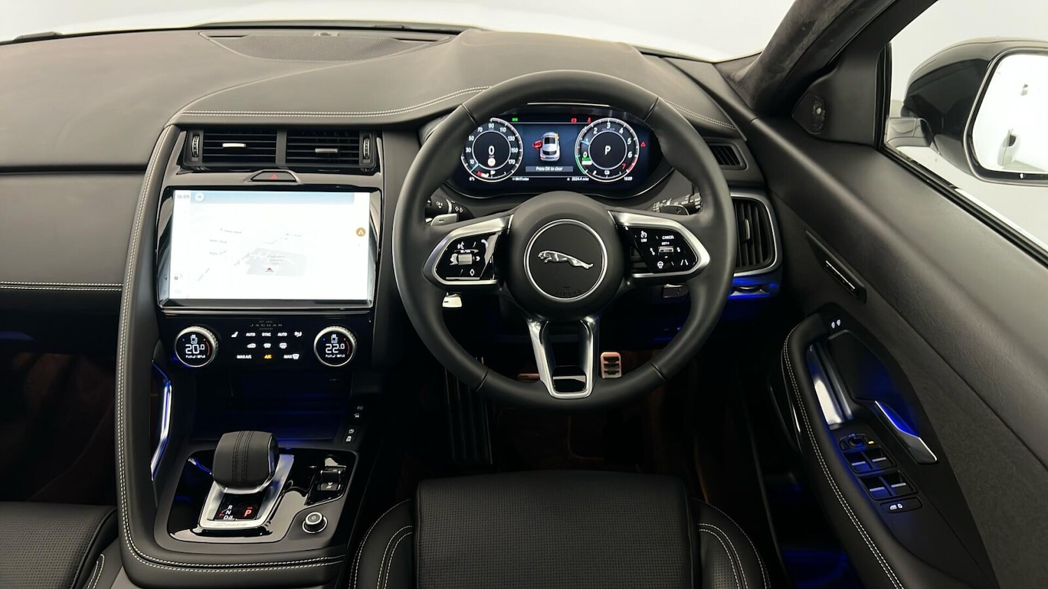 Used Jaguar E-Pace 2024 for sale - 76647949: Photo 13