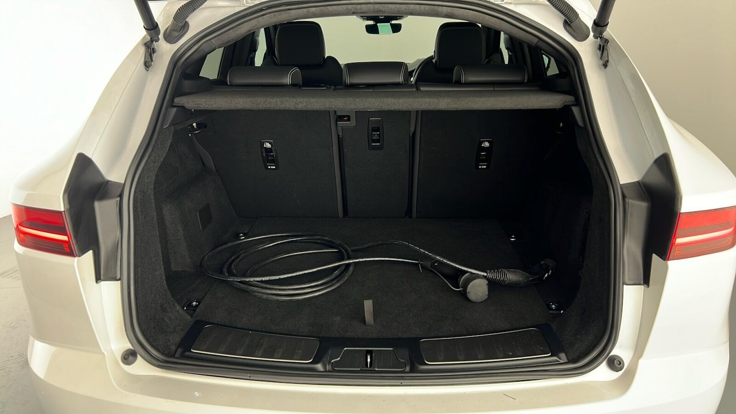 Used Jaguar E-Pace 2024 for sale - 76647949: Photo 22