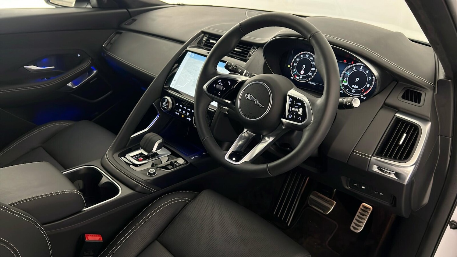 Used Jaguar E-Pace 2024 for sale - 76647949: Photo 24