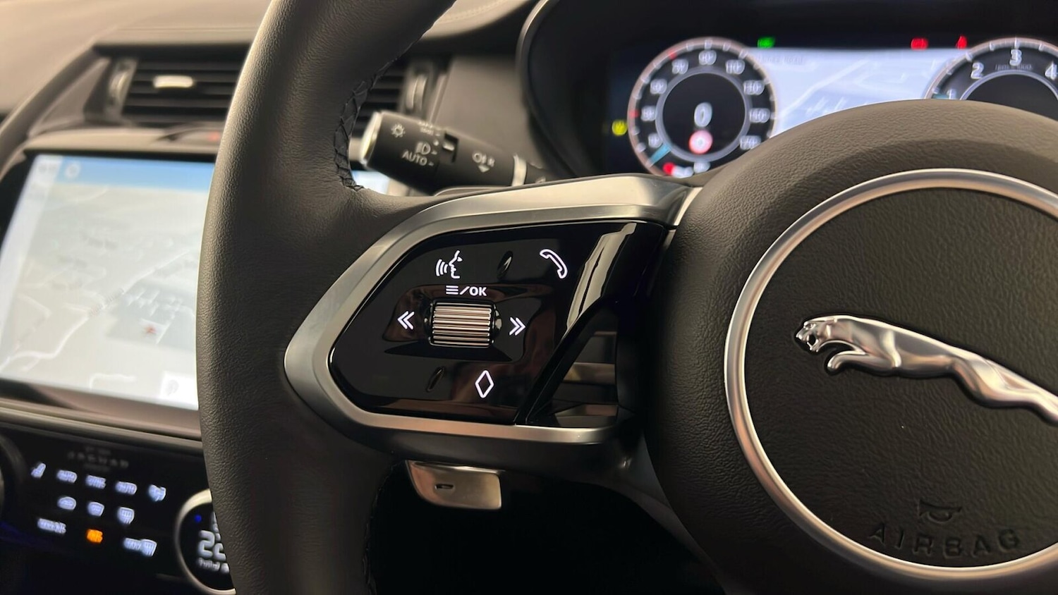 Used Jaguar E-Pace 2024 for sale - 76647949: Photo 26