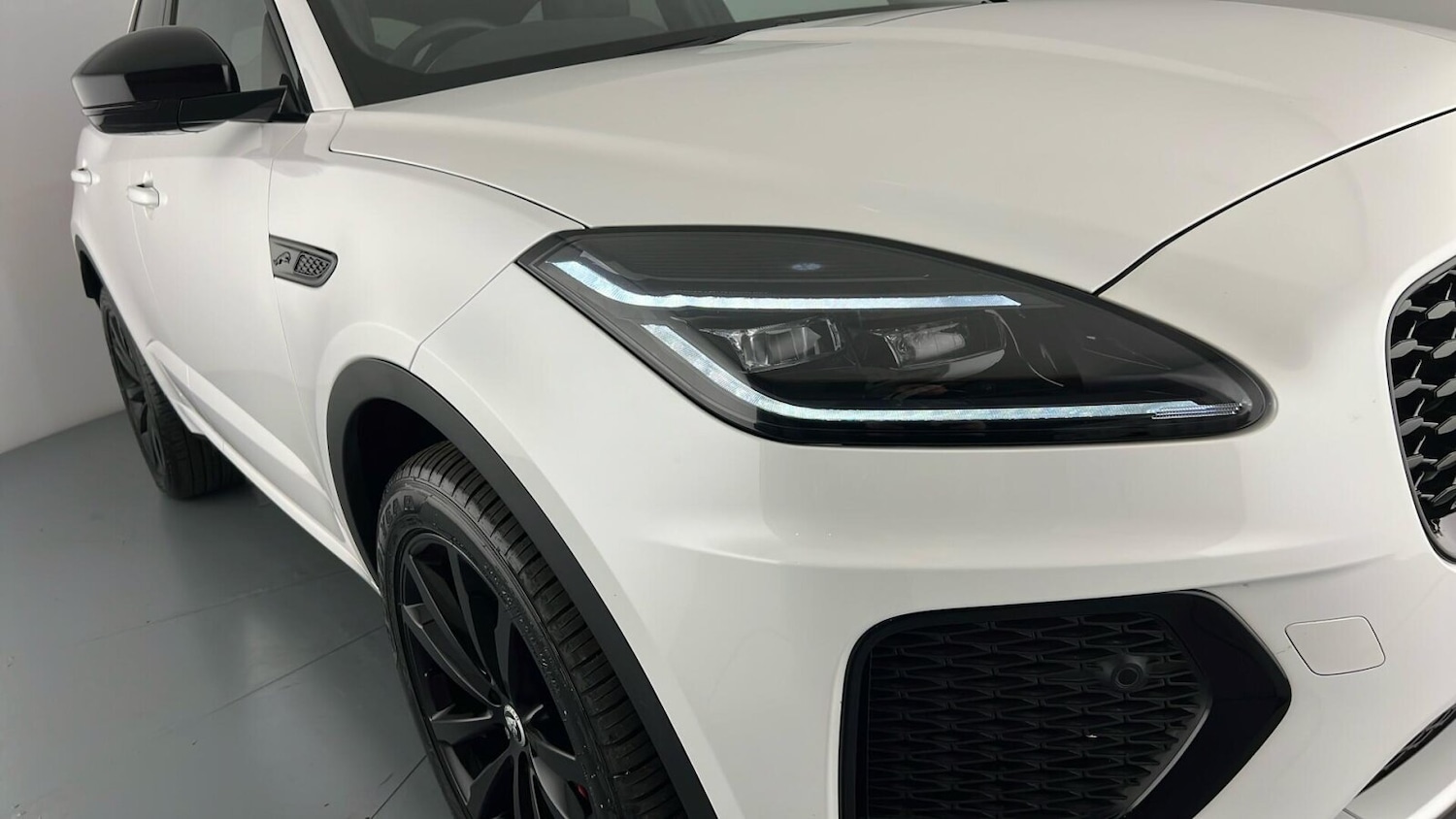 Used Jaguar E-Pace 2024 for sale - 76647949: Photo 30