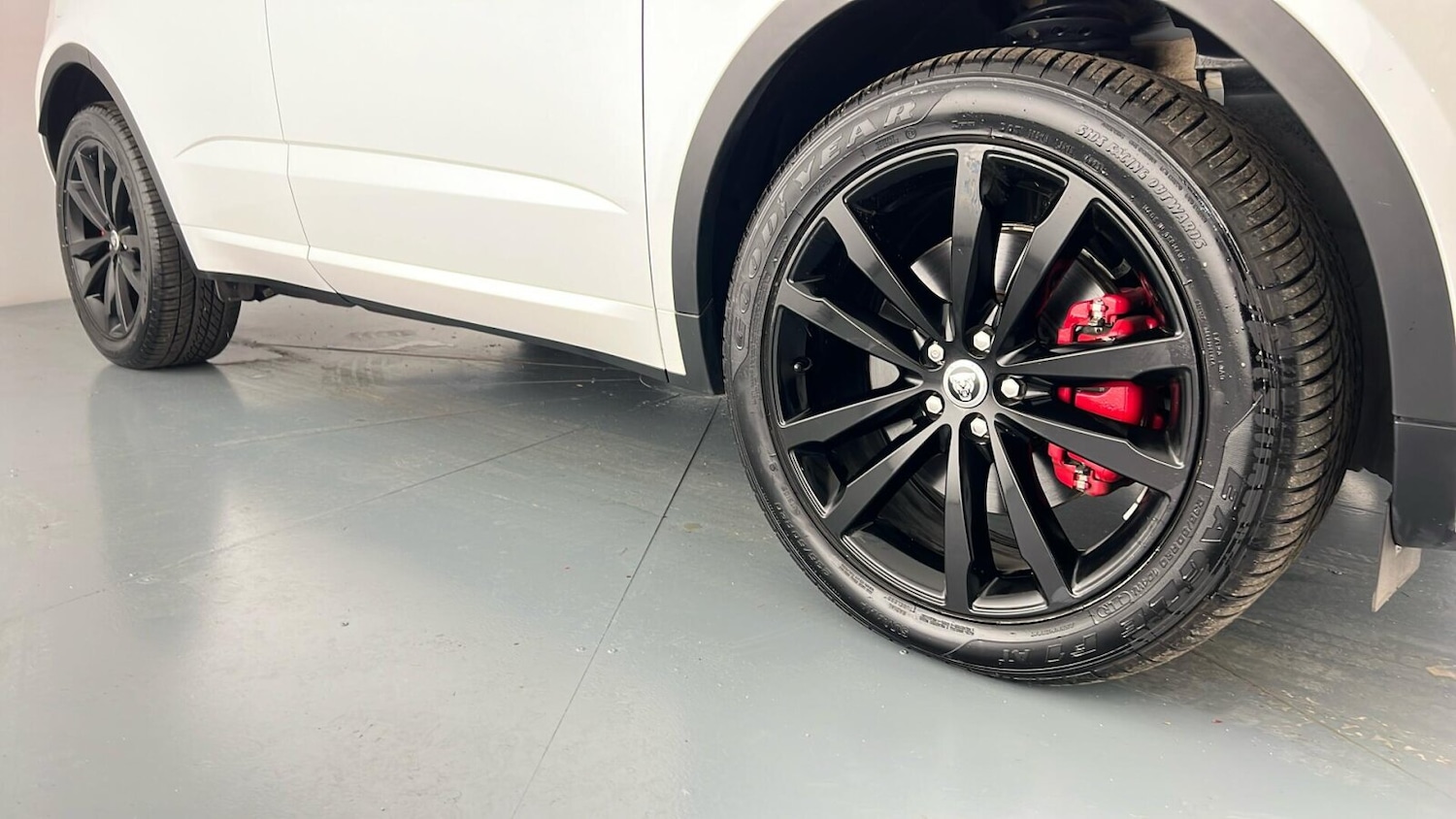 Used Jaguar E-Pace 2024 for sale - 76647949: Photo 32