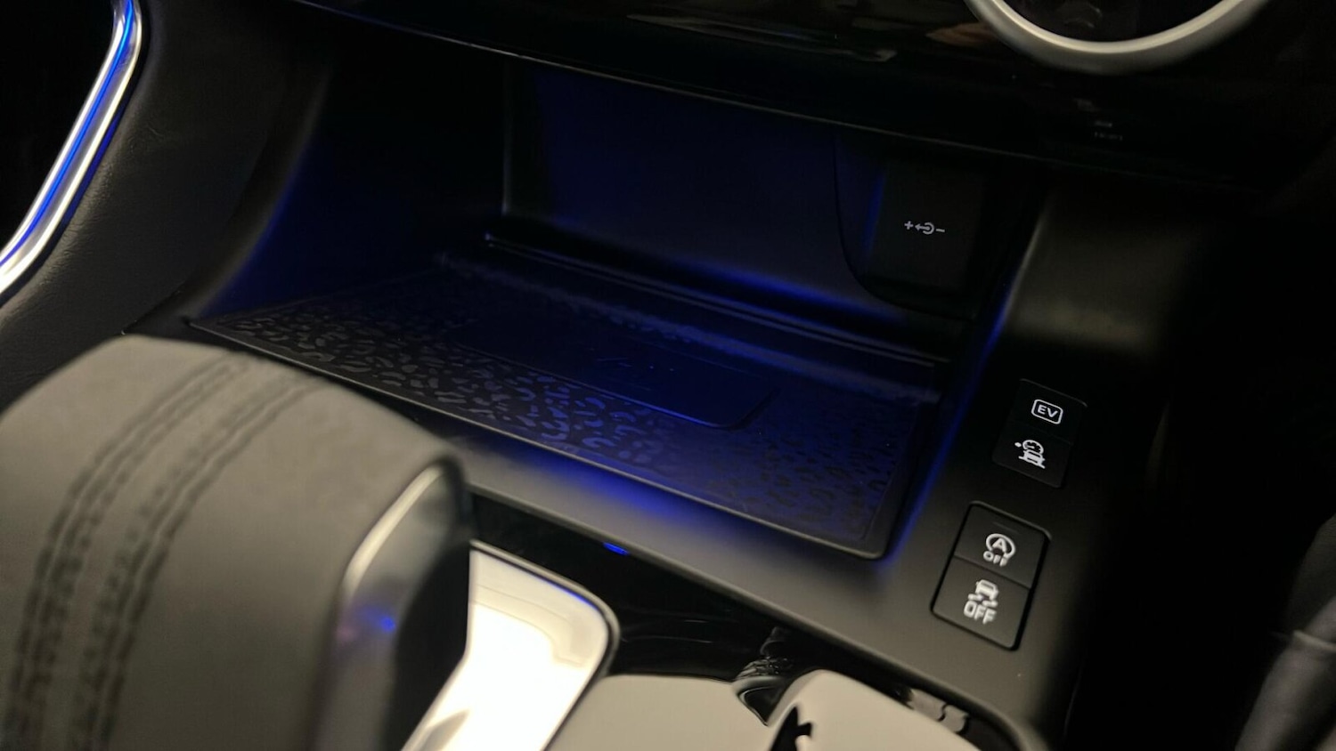 Used Jaguar E-Pace 2024 for sale - 76647949: Photo 50