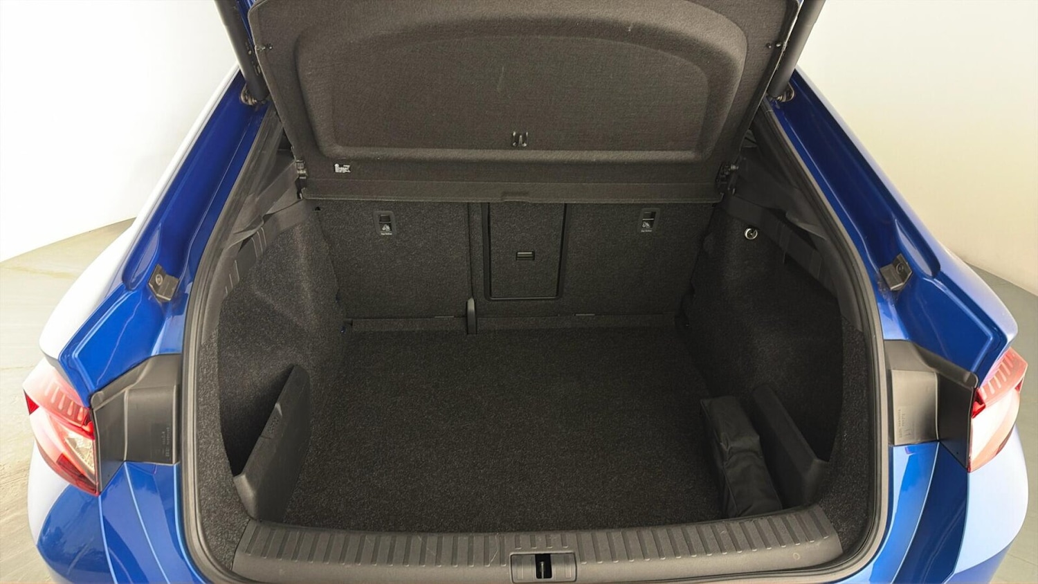 Used Skoda Enyaq 2023 for sale - 77326330: Photo 13