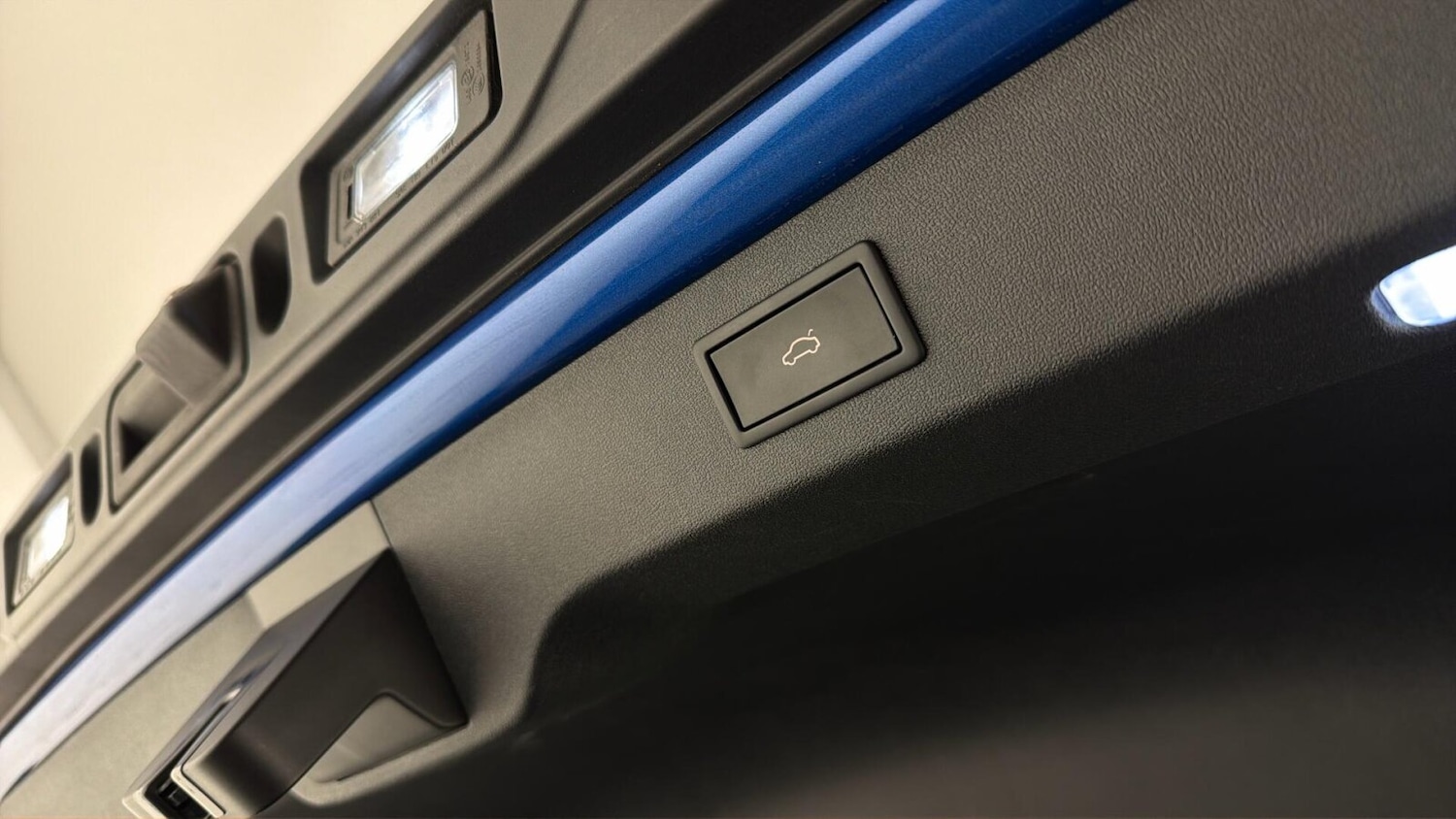 Used Skoda Enyaq 2023 for sale - 77326330: Photo 30