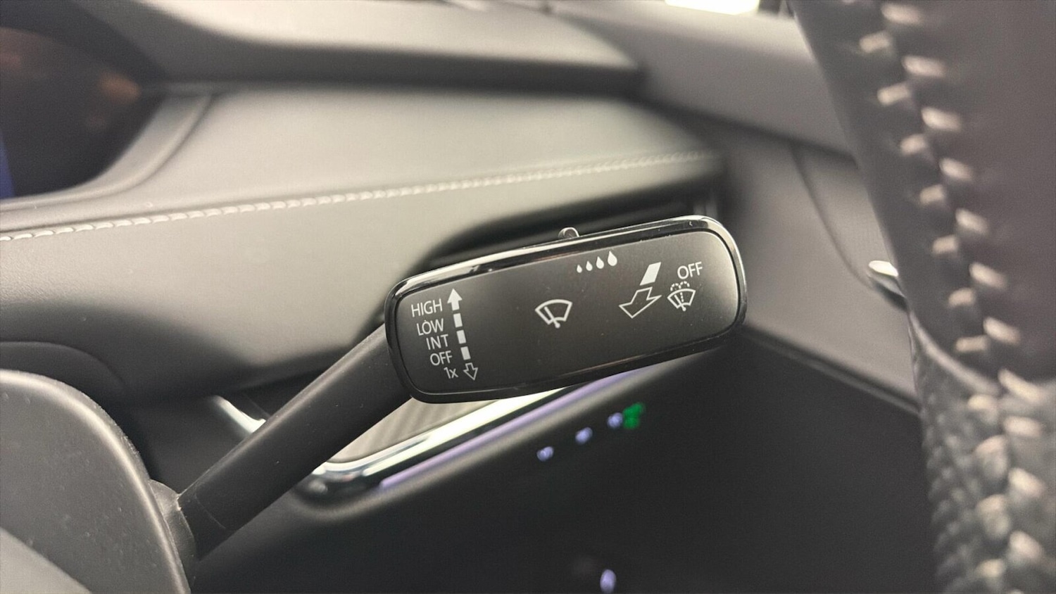 Used Skoda Enyaq 2023 for sale - 77326330: Photo 38