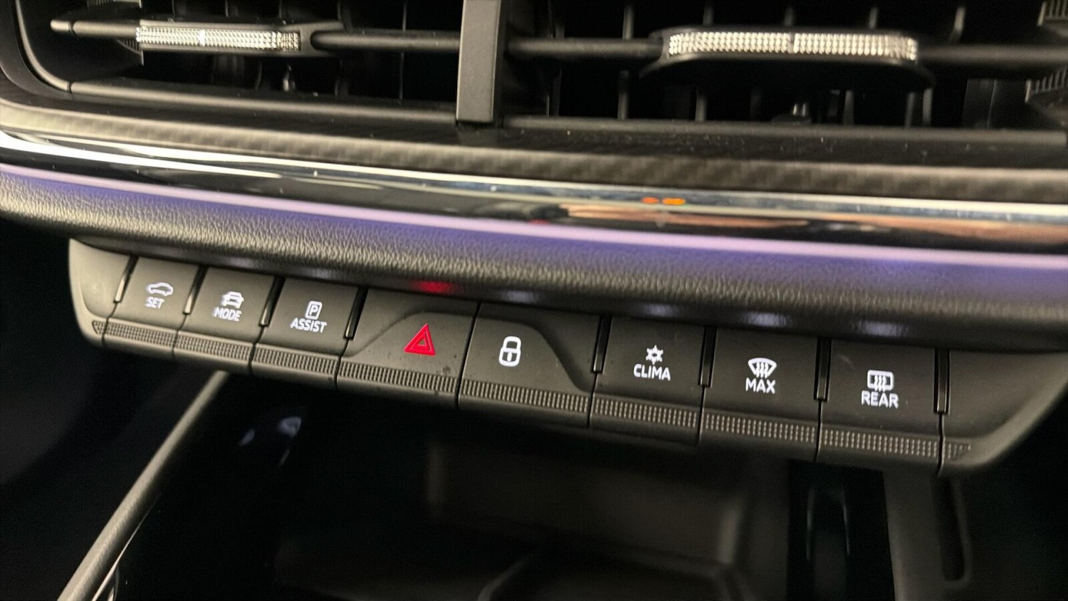 Used Skoda Enyaq 2023 for sale - 77326330: Photo 45