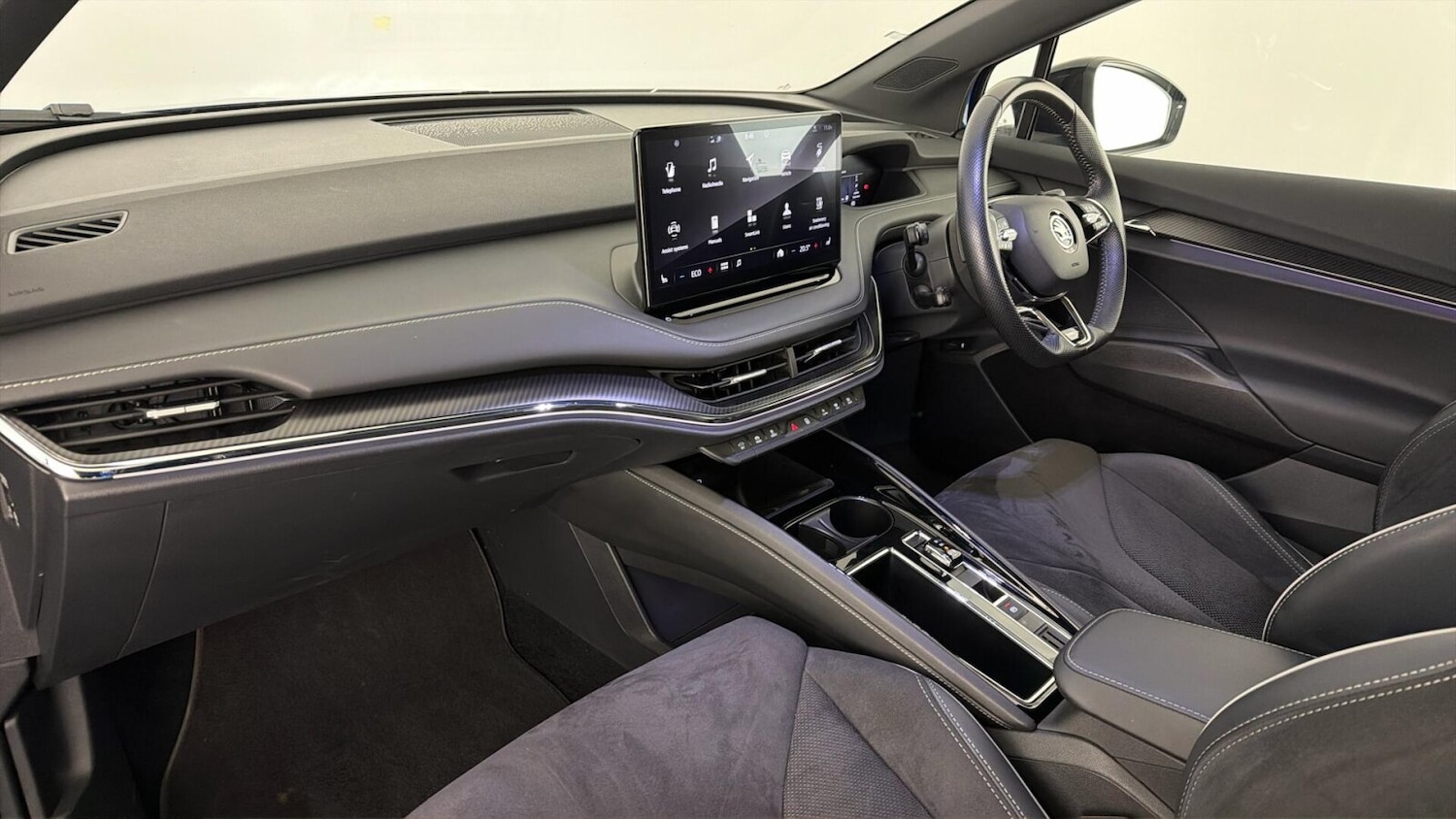 Used Skoda Enyaq 2023 for sale - 77326330: Photo 9